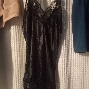 Women's new size small/medium nighter